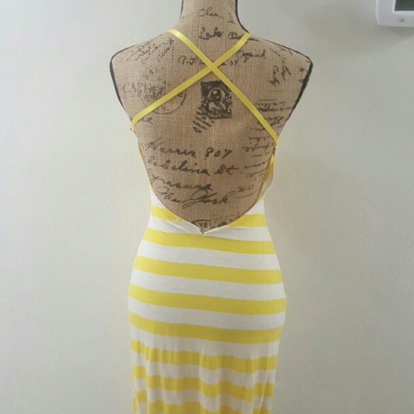 Yellow/White Chevron Maxi Dress - Picture 4 of 4